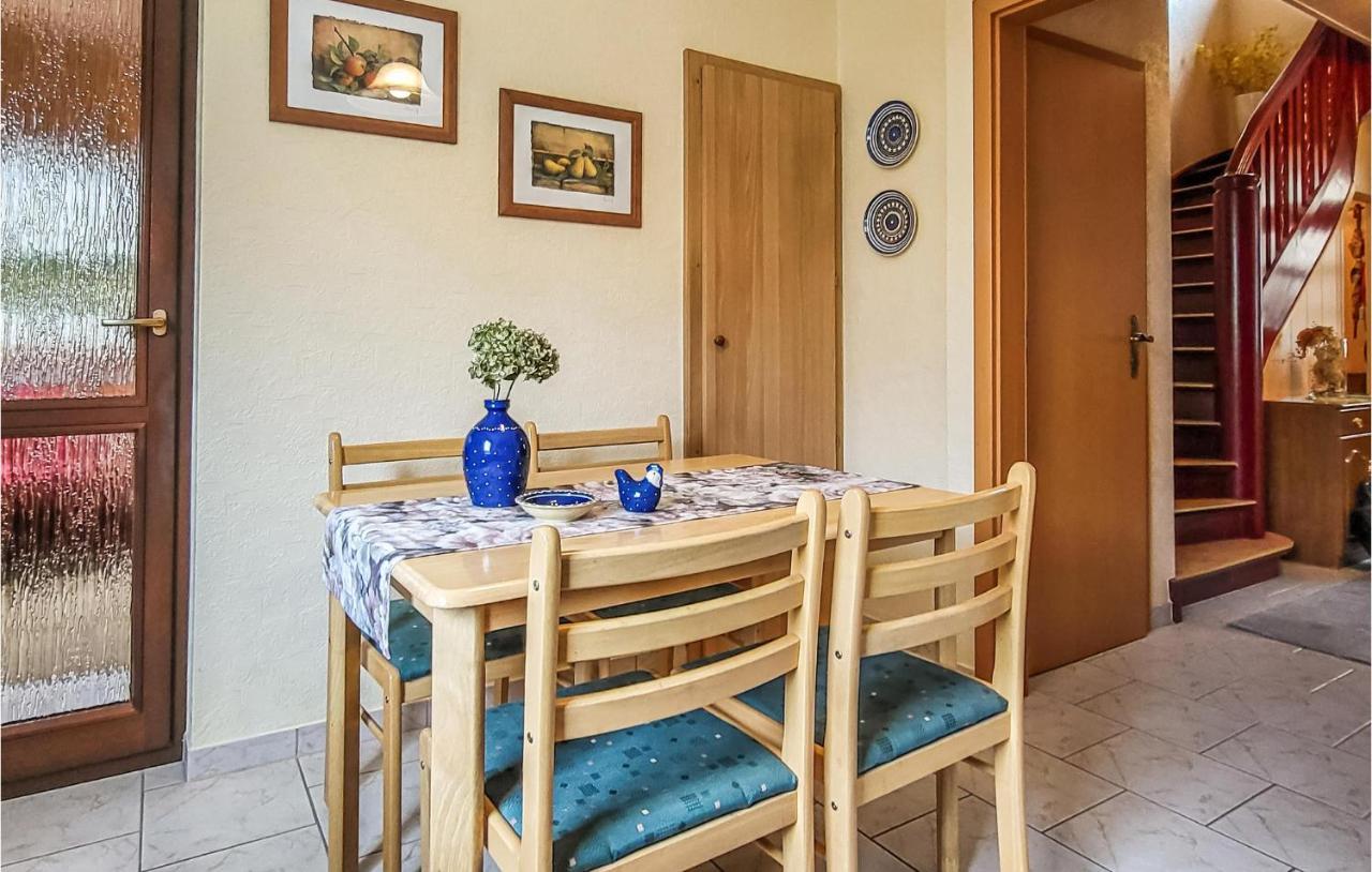 3 Bedroom Stunning Home In Йена Екстериор снимка